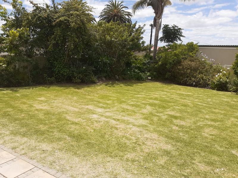 4 Bedroom Property for Sale in Albertinia Western Cape